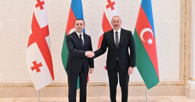 Azərbaycan Prezidentinin Gürcüstanın Baş naziri ilə təkbətək görüşündə müzakirə edilən məsələlər açıqlanıb