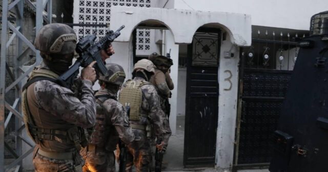 Türkidə səsvermə günü terror aktı törətmək niyyətində olanlar saxlanılıb