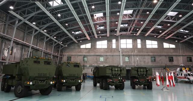 Polşa HIMARS sistemlərinin ilk partiyasını aldı