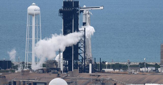 Səudiyyə Ərəbistanı astronavtları ilə birlikdə AX-2 kosmik gəmisi uğurla buraxılıb