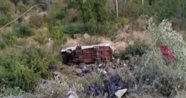Zambiyada avtobus yük maşını ilə toqquşub: 24 ölü