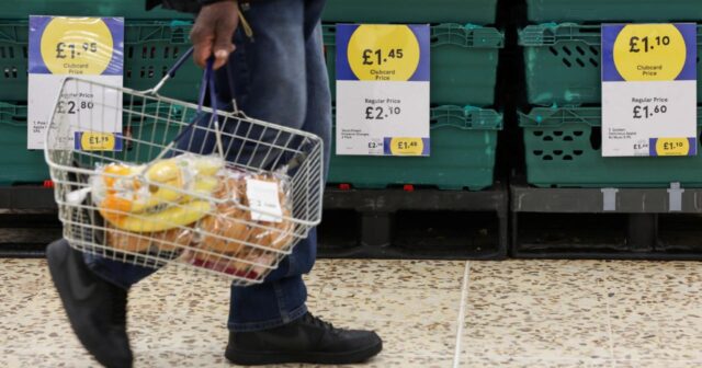 Britaniyada supermarketlərin gəlir mənfəəti araşdırılıb