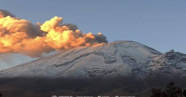 Popocatepetl vulkanında şiddətli püskürmələr başlayıb