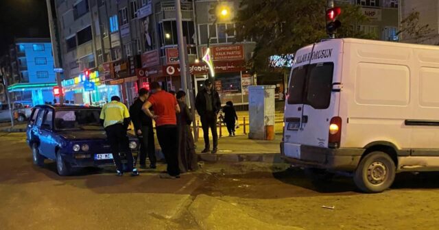 Mikroavtobusla avtomobil toqquşdu: 9 nəfər yaralandı