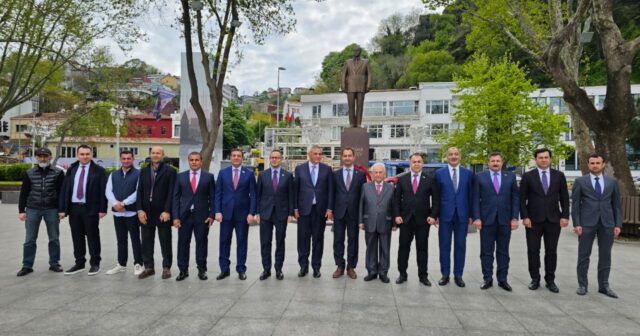 İstanbulda “Heydər Əliyev: Türk dünyası iqtisadiyyatı, siyasi inkişafı müddətində lider rolu” adlı konfrans keçirilib – FOTOLAR