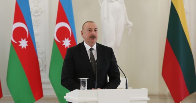 Prezident İlham Əliyev litvalı həmkarını Azərbaycan-Ermənistan sülh danışıqları haqqında məlumatlandırıb