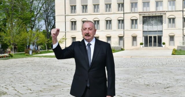 İlham Əliyev: “Mayın 2-dən bu günə qədər Qarabağ və Şərqi Zəngəzurda 10 kəndin təməli qoyulub”