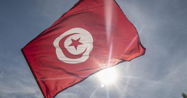 Tunis yarım milyard dollar kredit alacaq: böhran dərinləşir