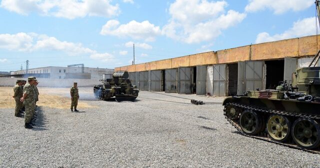 Azərbaycan Ordusunun zirehli tank xidməti rəisləri ilə toplantı keçirilib