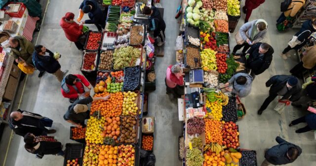 Belçika ərzaq qiymətlərini aşağı salmağa çalışır