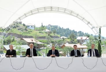 Əlaqələndirmə Qərargahının Laçın şəhərində növbəti iclası keçirilib