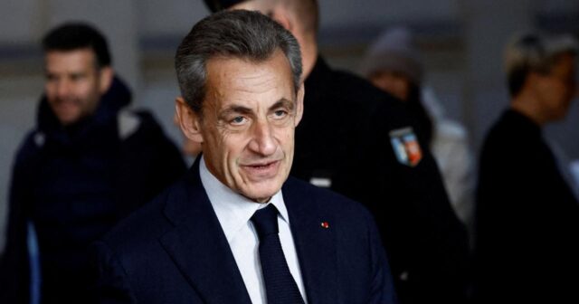 Sarkozinin evində axtarış aparıldı