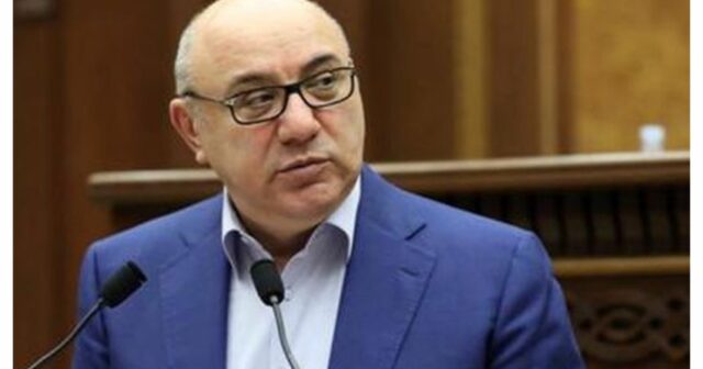 KİV: “Erməni deputat Nikol Paşinyanı Rusiyadan imtina etməyə çağırıb”