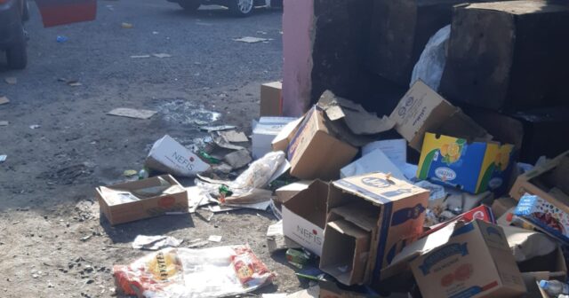 Biləsuvarın mərkəzi bazarı zibilliyə çevrilib – FOTOREPORTAJ