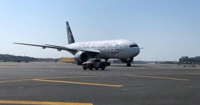 “Asiana Airlines”in pilotları maaş azlığına etiraz edir, uçuşlar gecikir