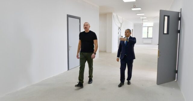 Prezident Şuşada 1 nömrəli tam orta məktəbin binasında tikinti işlərinin gedişi ilə tanış olub