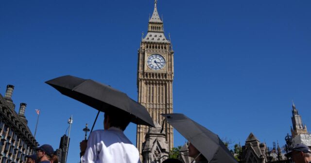 Britaniya 2022-ci ildə ən isti ili yaşayıb