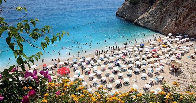 Antalyaya 18 gündə 1,5 milyon turist gedib