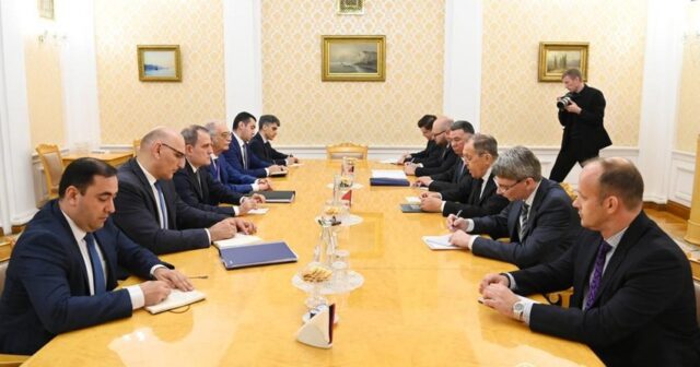 Moskvada Ceyhun Bayramovla Sergey Lavrov arasında görüş olub