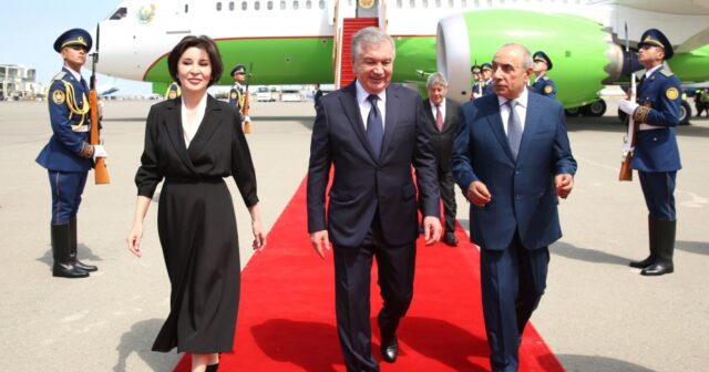 Özbəkistan Prezidenti Şavkat Mirziyoyev Azərbaycana dövlət səfərinə gəlib