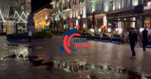 Bakının mərkəzini kanalizasiya suları basıb – VİDEO