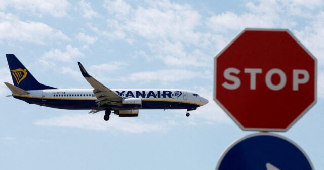 Belçikada təyyarə pilotları tətilə başlayıblar