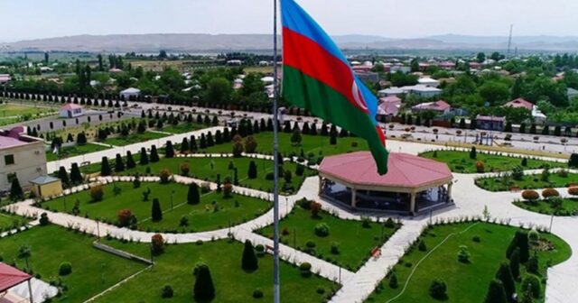 Şavkat Mirziyoyev və xanımı Füzuli şəhərinin Baş planı ilə tanış olublar