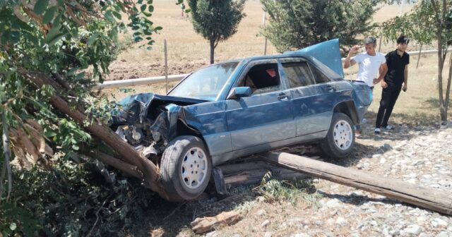 Oğuzda 2 “mercedes” toqquşub, xəsarət alan var