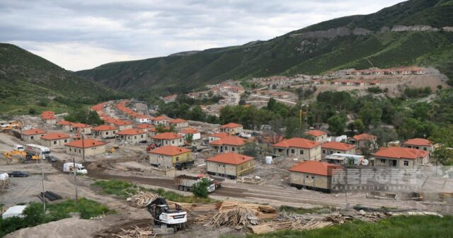 Sabah Laçının Zabux kəndinə ilk köç başlayır