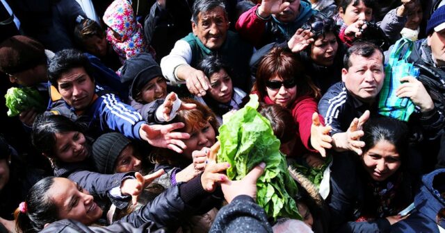 Çində illik inflyasiya gözləniləndən üç dəfə aşağı olub