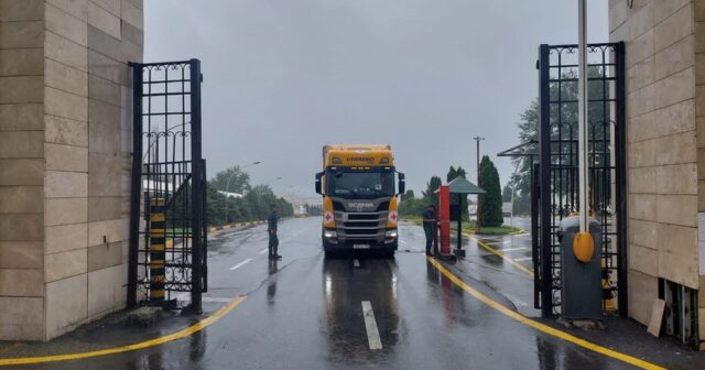 Rusiyanın BQXC-nin Qarabağdakı erməniəsillilərə göndərdiyi ərzaq maşınının Xankəndinə keçidi gecikir