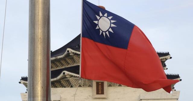 Tayvan: Adanın ətrafında 55 Çin hərbi təyyarəsi təsbit edildi