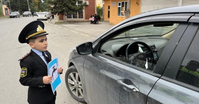 Bu uşaqlar bir günlük yol polisi oldular – FOTO