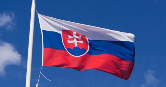 Slovakiya Ukraynaya hərbi yardımı dayandırır