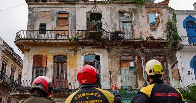 Kubada uçan binanın dağıntıları altında qalan 2 nəfər ölüb