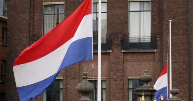 Hollandiya Aİ-nin genişlənməsini niyə istəmir?