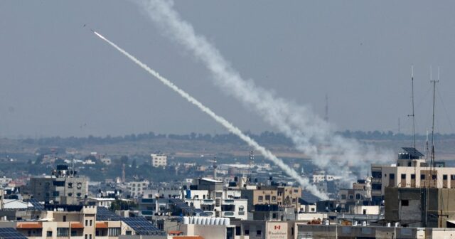 KİV: “İsrailə raket hücumları nəticəsində yaralananların sayı 80 nəfərə çatıb”