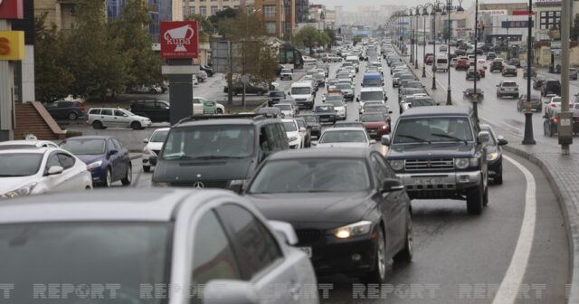 Milli Məclisdə Bakıdakı tıxac və parklanma problemi qaldırılıb