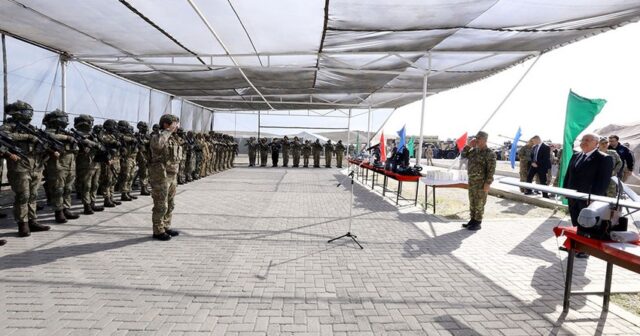 Azərbaycan-Türkiyə birgə taktiki təlimində iştirak edən bir qrup hərbi qulluqçu mükafatlandırılıb