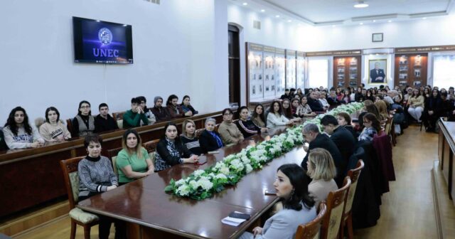 Azərbaycanda qadın sahibkarlığının fəaliyyəti müzakirə olunub – FOTO