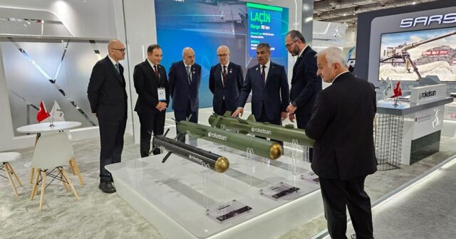Azərbaycanın hərbi texnikası Misirdə “EDEX 2023” beynəlxalq müdafiə sərgisində nümayiş etdirilir