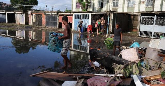 Braziliyada bir gündə bir aylıq yağış yağdı: 11 nəfər ölüb, 2 nəfər itkin düşüb