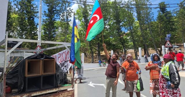 Yeni Kaledoniyada Fransaya qarşı etiraz aksiyası keçirilib, Azərbaycan bayraqları qaldırılıb