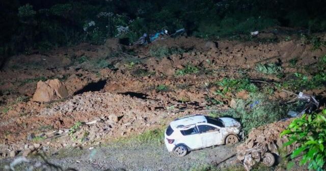 Kolumbiyada magistral yolda torpaq sürüşməsi: 39 nəfər ölüb