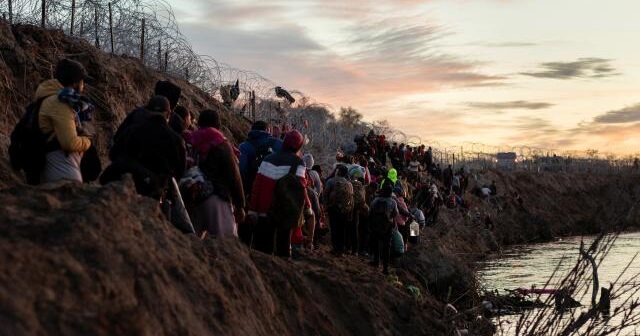 Meksikada 726 immiqrant insan alverçilərinin əlindən xilas edilib