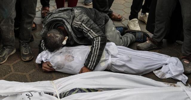 BMT: Qəzzada öldürülən 25 min insanın 70 faizi uşaq və qadınlardır