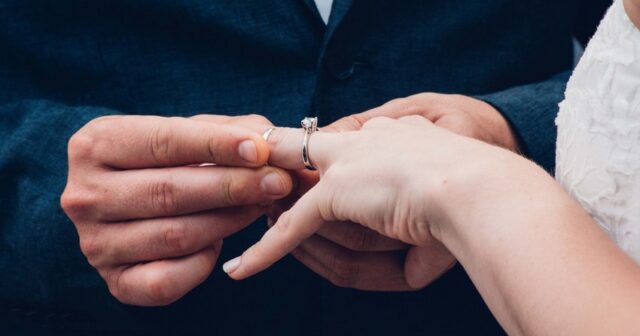 Qohum evliliyinin 36,4%-i gərəksiz adət və stereotiplərlə bağlıdır – SORĞU
