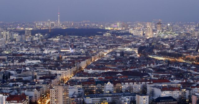 Berlin məktəblərində anti-müsəlman əhval-ruhiyyəsi ilə bağlı şikayətlər artıb