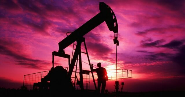 İran gündəlik neft hasilatını 4 milyon barrelə çatdıracaq