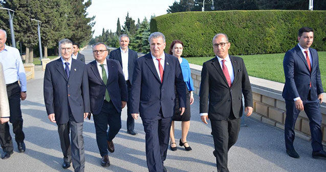 Nobel mükafatı laureatı Aziz Sancar Azərbaycana səfərə gəlib – FOTO